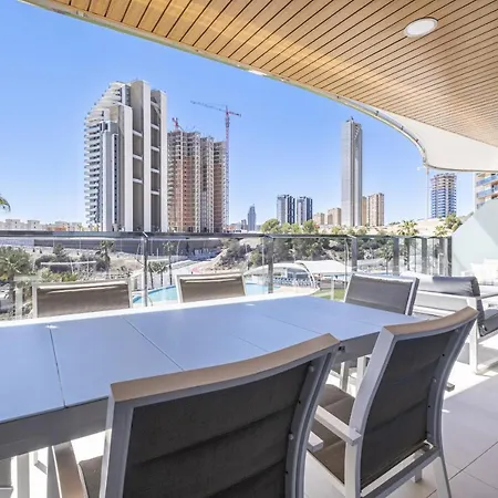 Sunset Waves 1-135 アパート