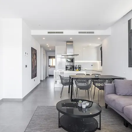 Sunset Waves 1-135 アパート ベニドルム