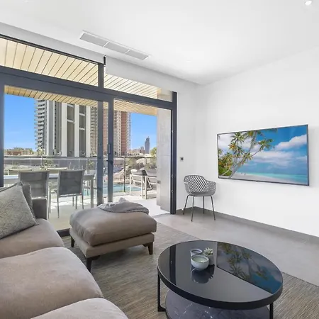 Sunset Waves 1-135 アパート