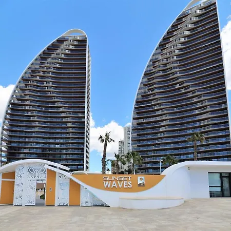 Sunset Waves 1-135 * Benidorm
